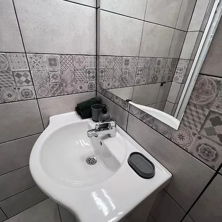 My Place 2 * וארנה